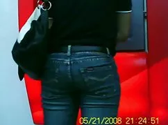 Göz kamaştırıcı üçlü eylem türbanlı kadınlar pornosu