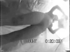 Leslie parmaklar olgun türk kadın porno üzerinde sandalye