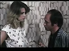 Kız yaşlı türk kadınların pornosu arkadaşı için ilk kez BAR